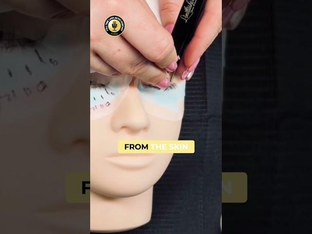 Eyelash Extension Mastery: Perfect Application Technique Revealed