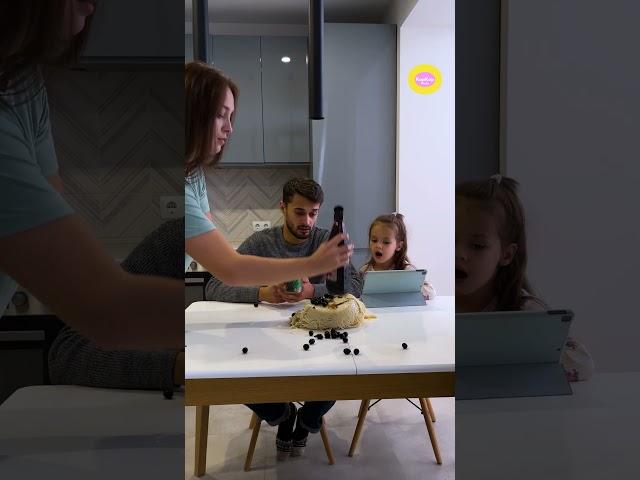 Mom’s Clever Way to Teach to Clean Up