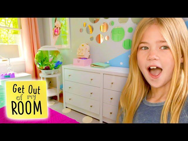 We Filled Her Room with BUBBLES!! | Get Out Of My Room | Universal Kids