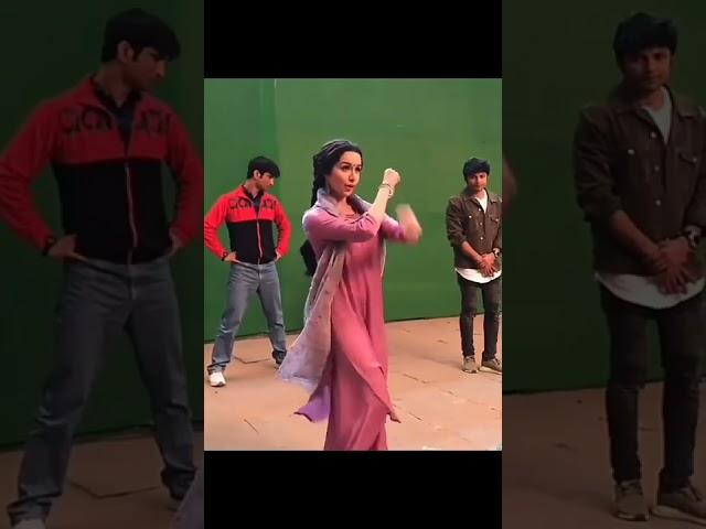 Shraddha Kapoor at Chhichhore movie set