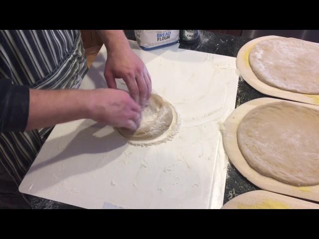 How to Stretch Pizza Dough