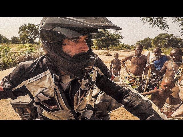 Mis primeras TRIBUS  | África #81 | Vuelta al Mundo en Moto