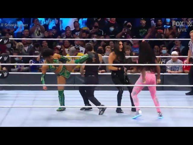 Sonya, Nattie & Shayna Attacks Naomi + Xia Li Debut