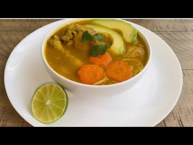 Sopa de pollo al estilo Dominicano 