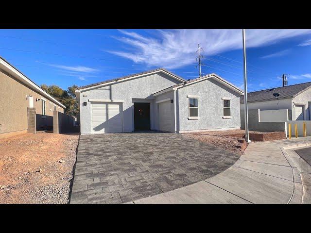 Single Story Move In Ready House - Vegas New Construction Homes - $560,000 - 4 Bed , 4 Baths