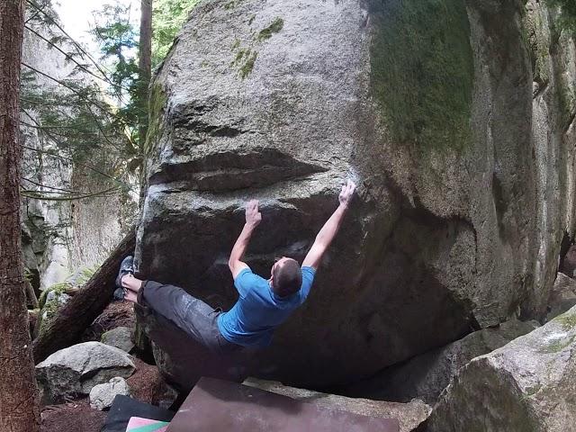 Squamish Bouldering: The Bee Professor (v9)