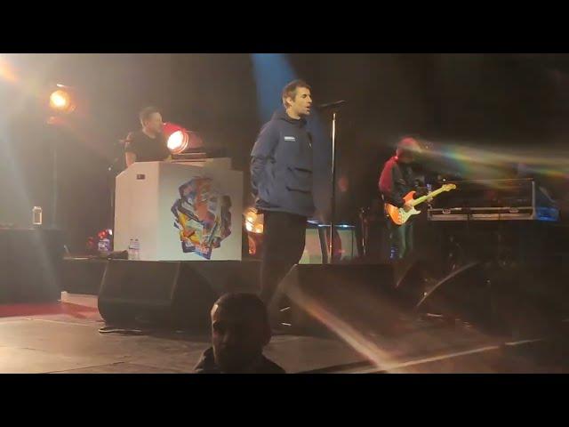 Liam Gallagher and John Squire - You're Not the Only One @ Columbiahalle, Berlin, Germany 04.04.2024