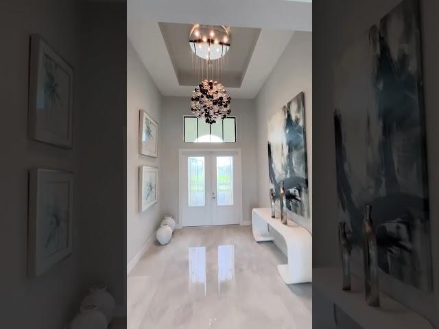 Luxurious house design 