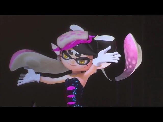 squid sisters live at japan expo except it's just when you see the idols on screen