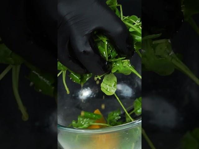 Необычное сочетание солёного сыра и кисло-сладкого Брусничного соуса Tamaki!
