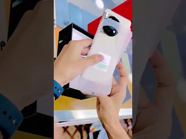 OnePlus 11 5G Unboxing by Saaya Gsm