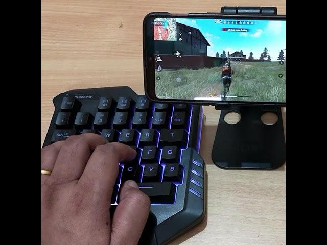 Playing  Free Fire / BGMI mobile with One handed Gaming Keyboard #freefire #bgmi #gamingkeyboard