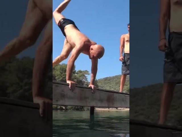 Cumhur Gökova diving sea in his own style