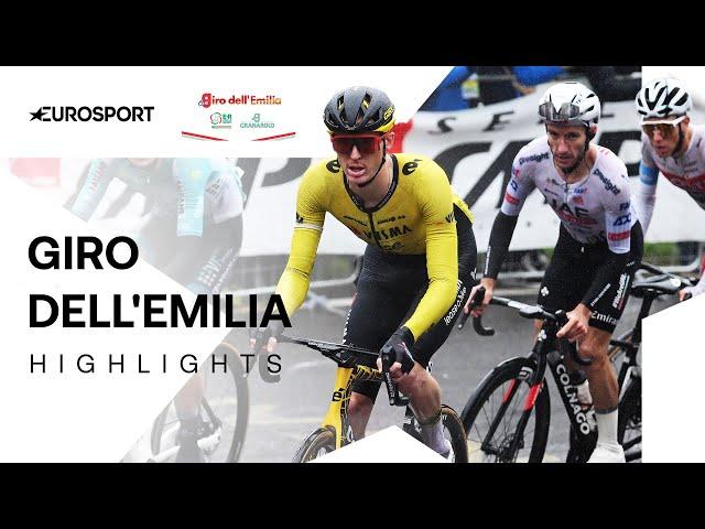 WINS IN THE RAIN  | Giro dell'Emilia Men's 2024 Race Highlights | Eurosport Cycling