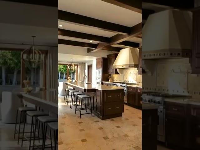 This Magnificent Luxury Home in La Jolla is the Quintessence of the San Diego Billionaire Lifestyle