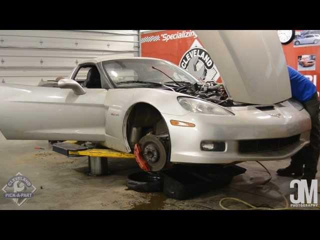 Dismantling a 2007 Corvette C6 Z06 with an LS7 engine.