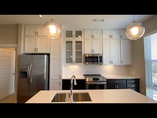 2 Bed, 2 Bath (B4) Apartment in Charlotte, NC - 500 West Trade