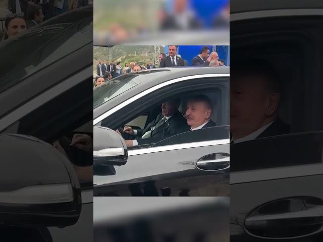 Ильхам Алиев сел за руль и прокатил Эрдогана по Лачину