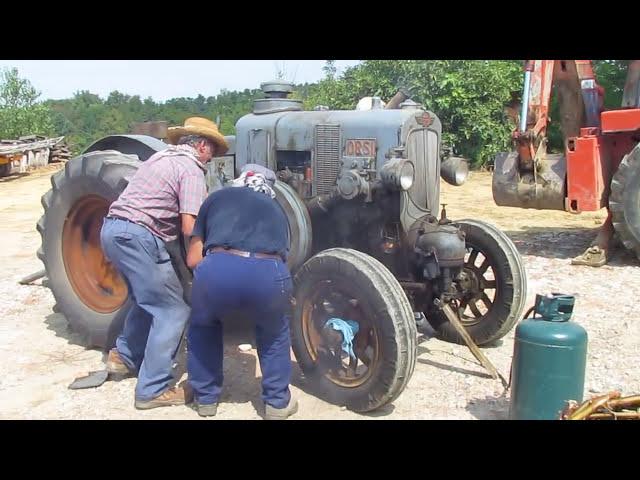 Turning on of the old "hot head" tractor (ORSI)