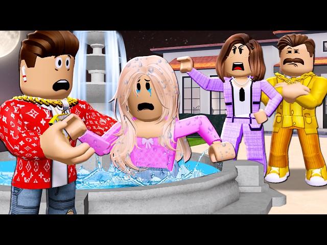 BILLIONAIRE Parents HATED His GIRLFRIEND! (A Roblox Movie)