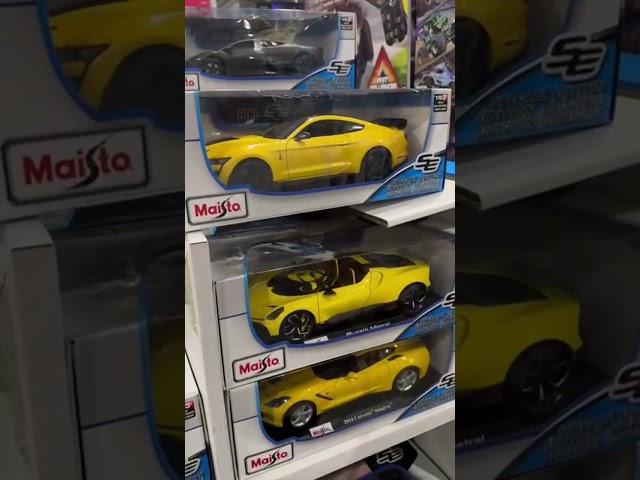 Scale model cars #diecast #maistocars #supercarculture #hotwheelscollection #bumblebee #carlovers