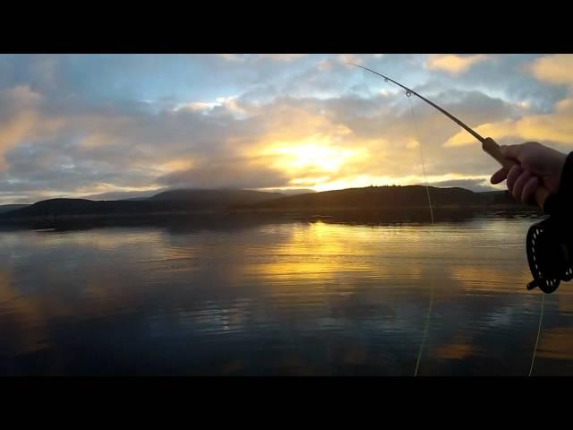 Andrew Toft practicing single handed Spey-Casting  watch/HD.