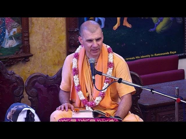 Bhakti Rasayan Sagar Swami Maharaj Lecture on Anything Not Connected To Krishna is Useless