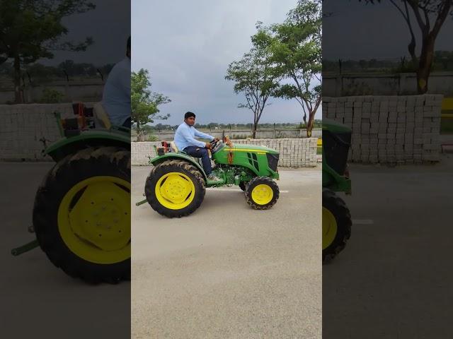 John Deere 3036en 35hp tractor at the road #farming #agriculture #johndeere #tractor #tractorclub
