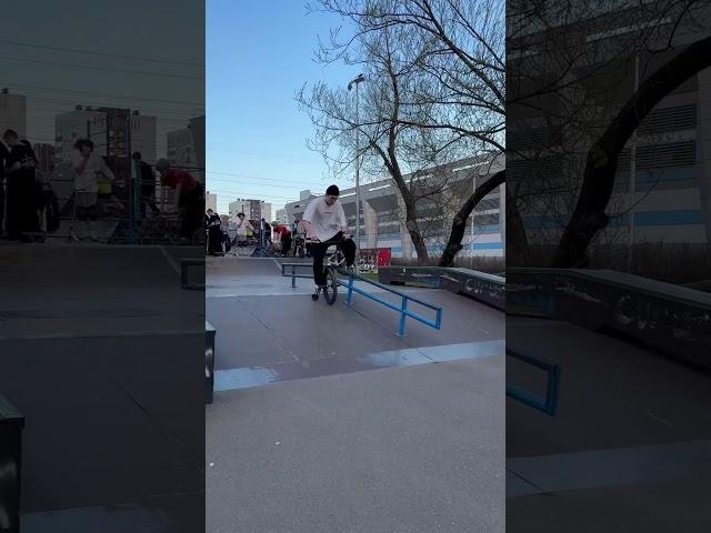 Грустно это когда скоро на учебу #bmx #bmxlife #bmxstreet