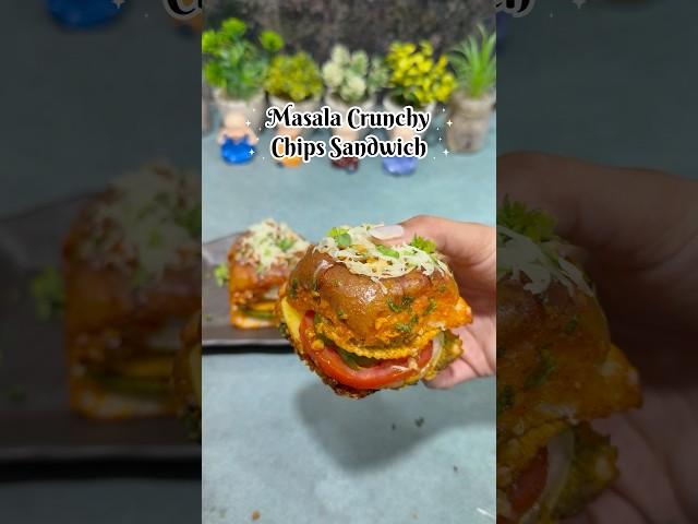 ️ Crunchy Masala Chips Sandwich: Quick & Flavorful Street Food Style!