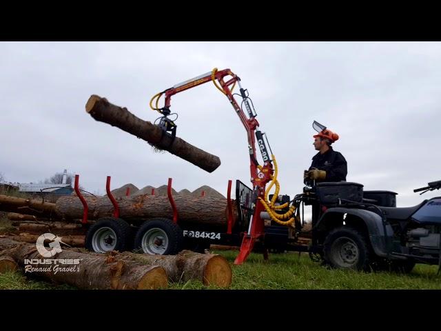 Chargeuse forestière (Grappin) CG-90 et Remorque à bois RF 84x24 | Industries Renaud Gravel