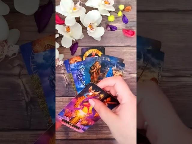 С чем он придет на твой порог? Таро Гадание