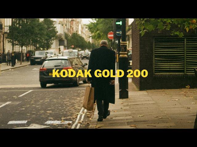 Shooting Street Photography on Kodak Gold 200