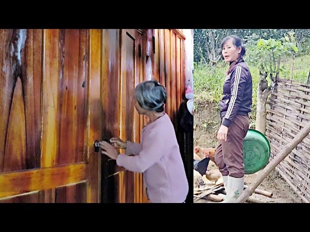 Ms. Tuyet locked the door to prevent her mother-in-law from stealing money.