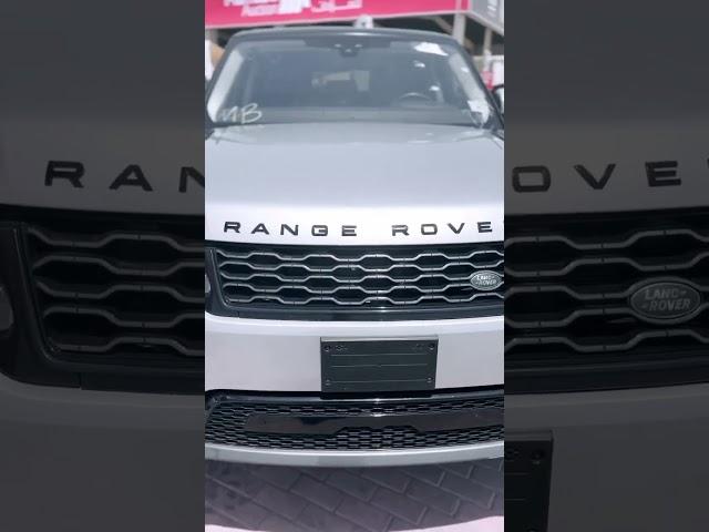 Range Rover on Green Light!#rangerover #landrover #marhaba #cars #auctions #onroad #offroad #uae