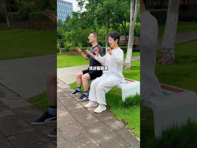 腿部锻炼分享给需要的家人吧。#腿部#全民健身#中老年锻炼