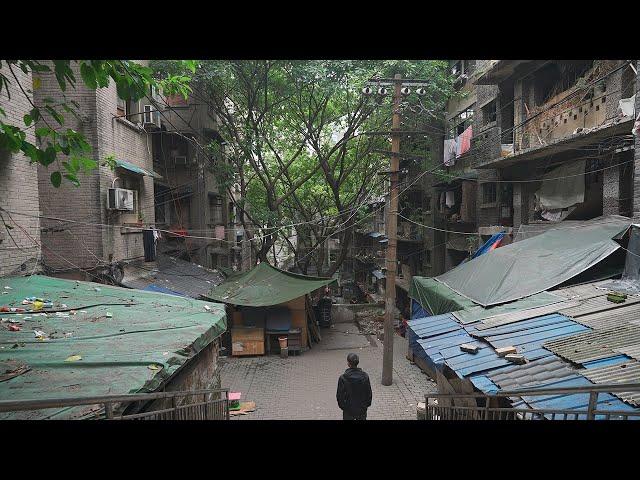 China's Urban Village Walk. Exploring the life of the "bottom of society". Yeshuigou野水沟,Chongqing・4K