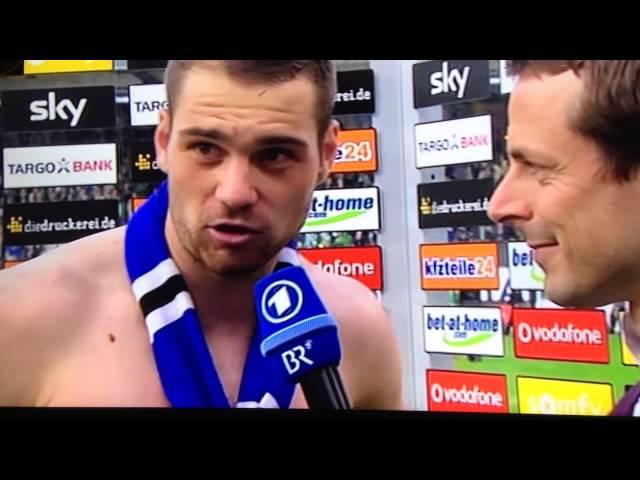 Lassoga provoziert; haut Oliver Kreuzer um; HSV Relegation gg. Greuther Fürth