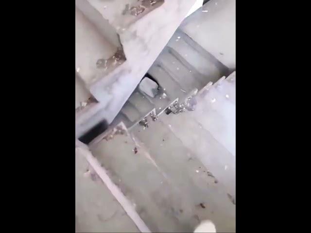 Impossible stairs illusion!!  #impossible #illusion #noway #omg #staircase #mindblown