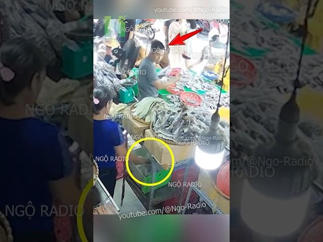 Kẻ cắp gặp bà già
