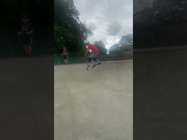 Chill new learn! #skatepark #explore #explorepage #scootering @ApexProScootersTV