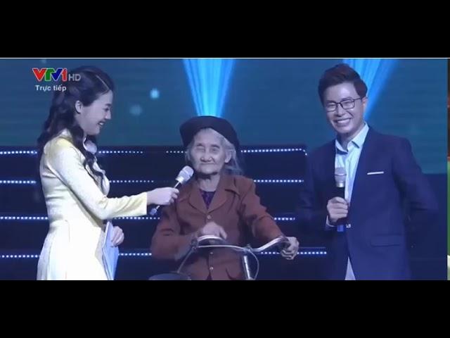 Tuổi cao ý trí càng cao || Cụ Bà 83 viết đơn xin thoát nghèo
