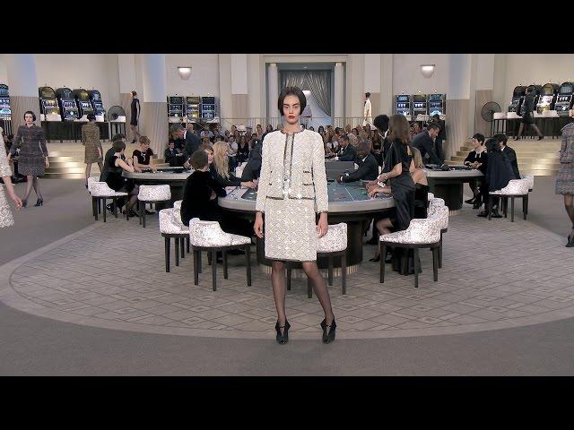 Fall-Winter 2015/16 Haute Couture Show – CHANEL Haute Couture