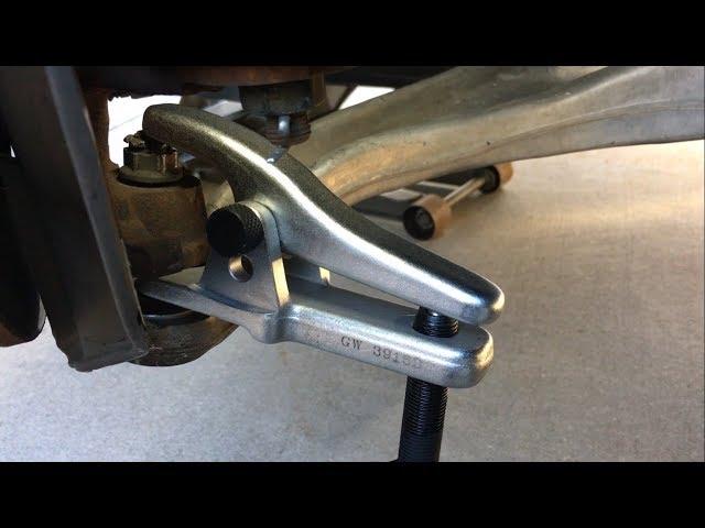 How to Use Ball Joint Separator