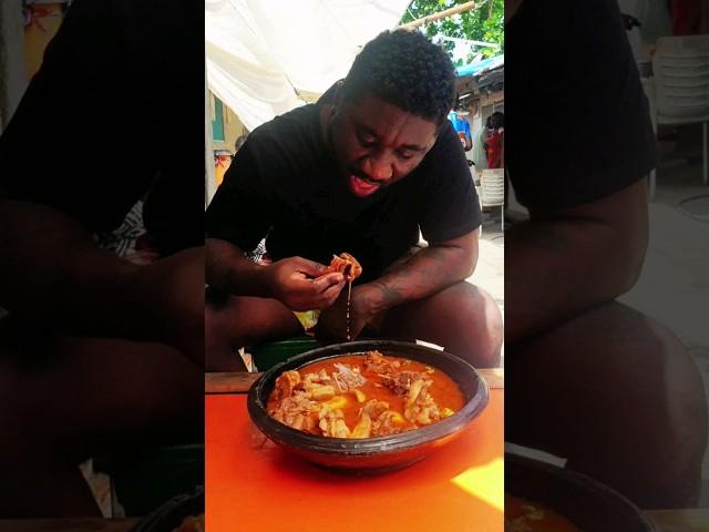 Fufu Mukbang in Ghana #eatghana #ghanafood #fufu #accra #chopbar #Lightsoup #foodie