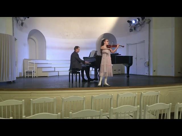 Лазаренко Анастасия, 11 лет. Анатолий Николаевич Александров. Ария.