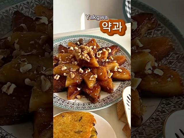 Korean Yakgwa | شیرینی عسلی کره ای