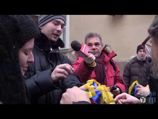 Акция в поддержку Евромайдана у посольства Украины в Москве