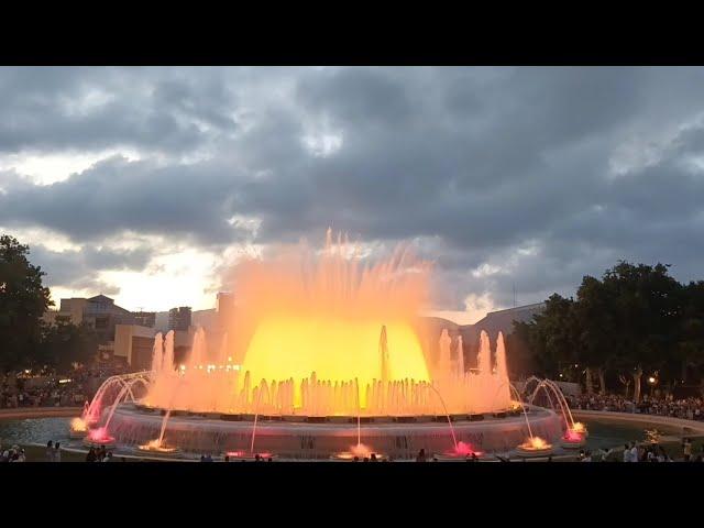 MONTJUIC MAGICAL WATER SHOW || THINGS TO DO IN BARCELONA