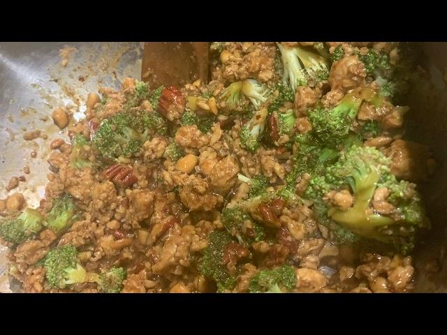 Turkey broccoli peanut stir fry - healthy and wallet friendly